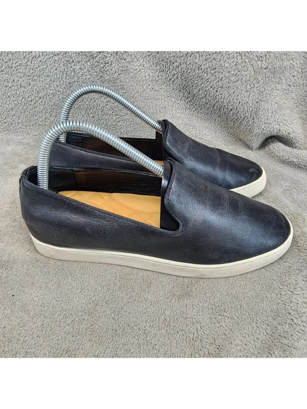 Birdies Shoes Womens 7.5 Black Leather Slip On Sneakers *Read*